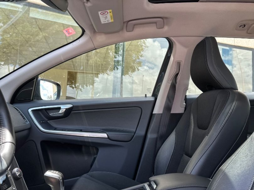 VOLVO XC60 2.0 D3 Kinetic