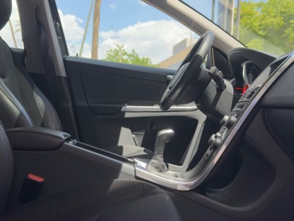 VOLVO XC60 2.0 D3 Kinetic