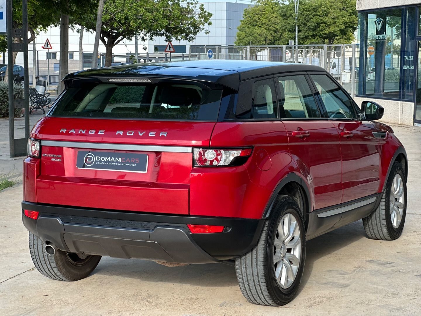 LAND-ROVER RANGE ROVER EVOQUE 2.2L eD4 150CV 4x2 Prestige