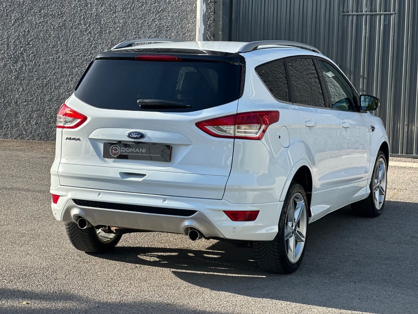 FORD KUGA 2.0 TDCi 132kW 4x4 ASS Titanium Powers.