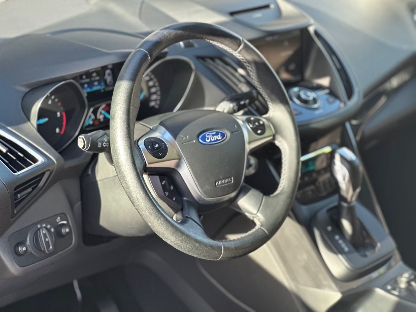 FORD KUGA 2.0 TDCi 132kW 4x4 ASS Titanium Powers.