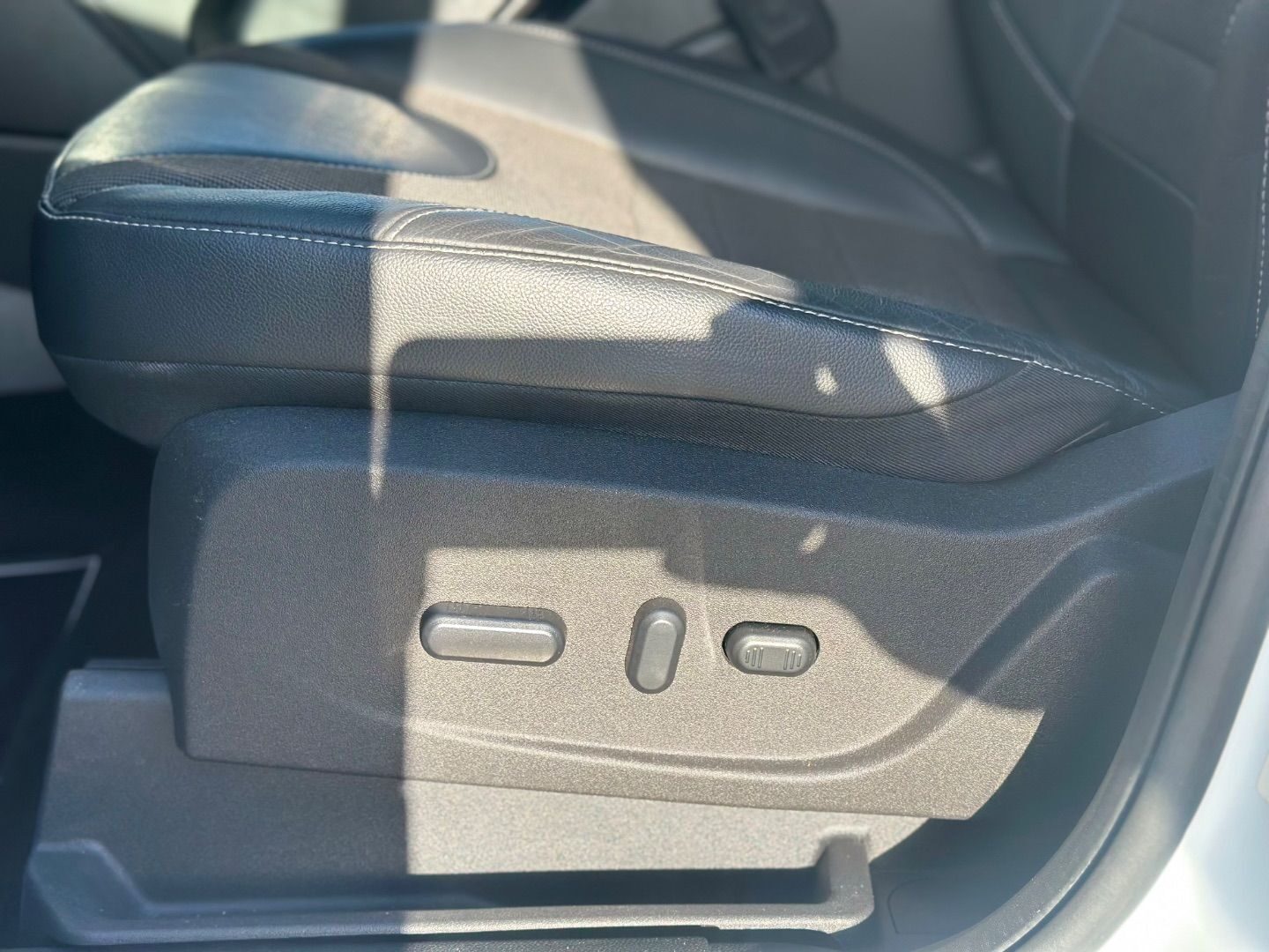 FORD KUGA 2.0 TDCi 132kW 4x4 ASS Titanium Powers.