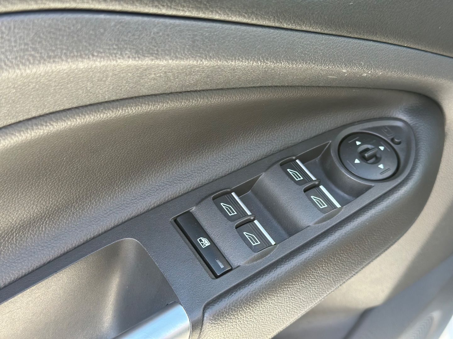 FORD KUGA 2.0 TDCi 132kW 4x4 ASS Titanium Powers.