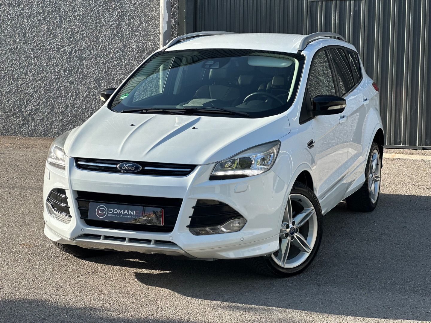 FORD KUGA 2.0 TDCi 132kW 4x4 ASS Titanium Powers.