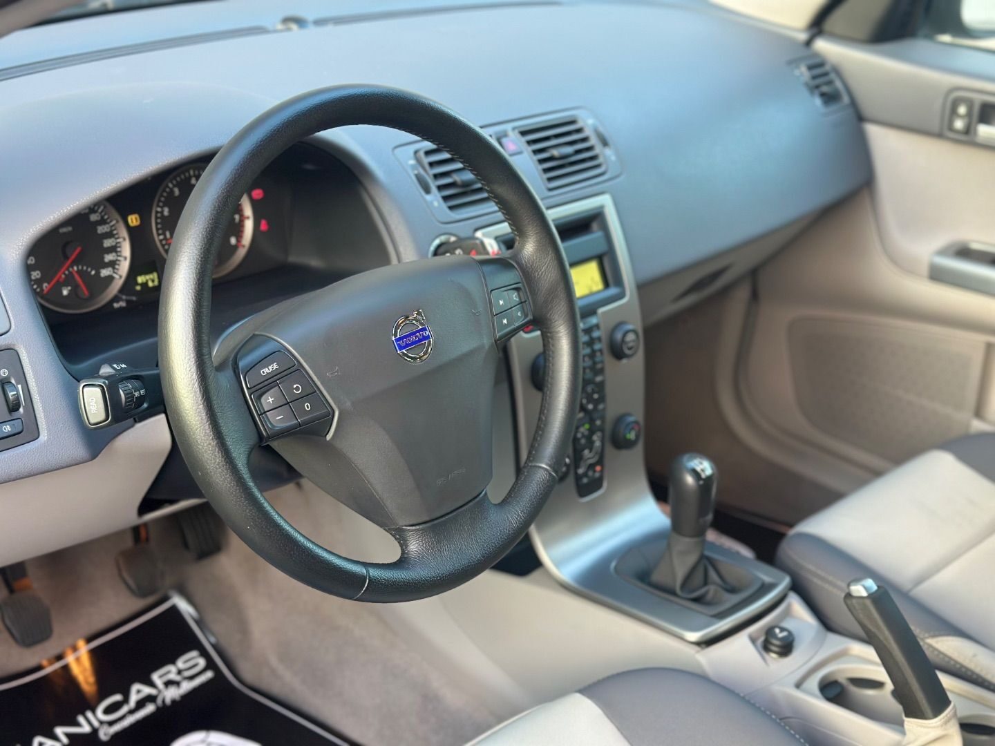VOLVO S40 1.8 Momentum
