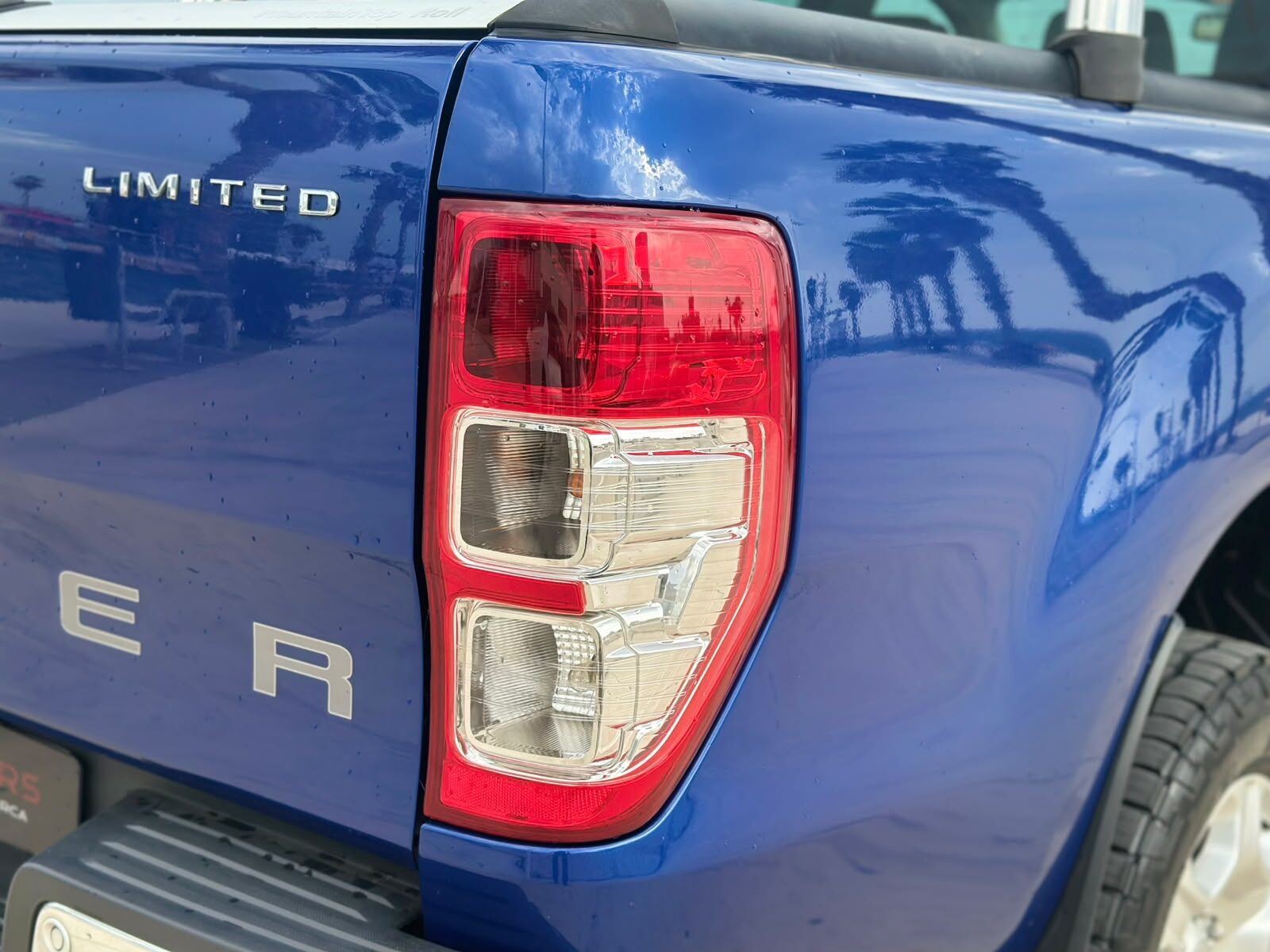 FORD RANGER 3.2 TDCi 147kW 4x4 Dob Cab Wildtrack AT