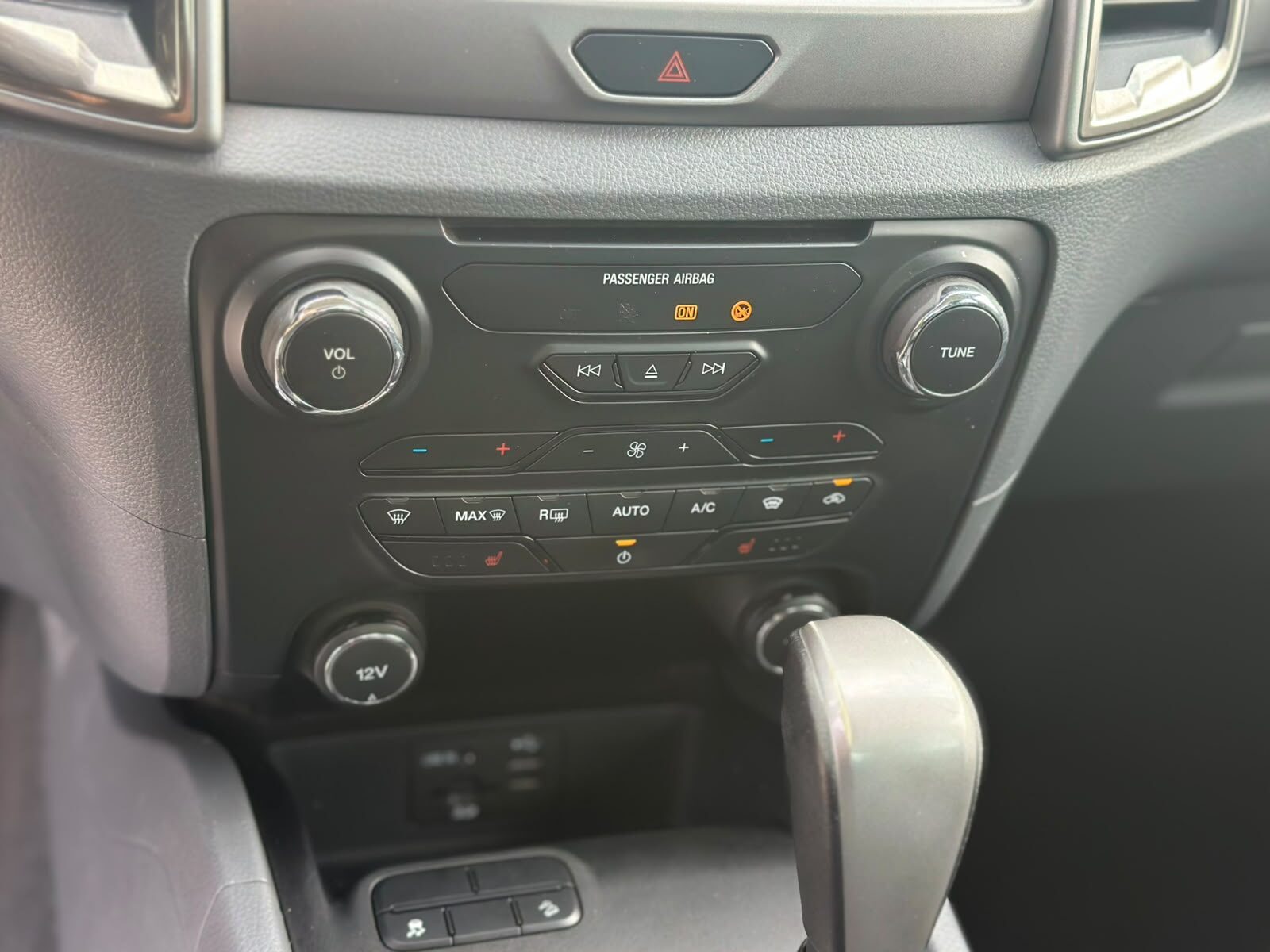 FORD RANGER 3.2 TDCi 147kW 4x4 Dob Cab Wildtrack AT