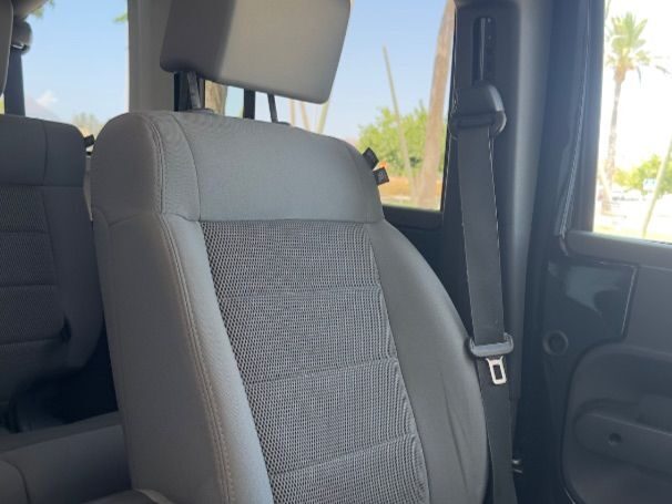 JEEP WRANGLER UNLIMITED 2.8 CRD Sahara Auto