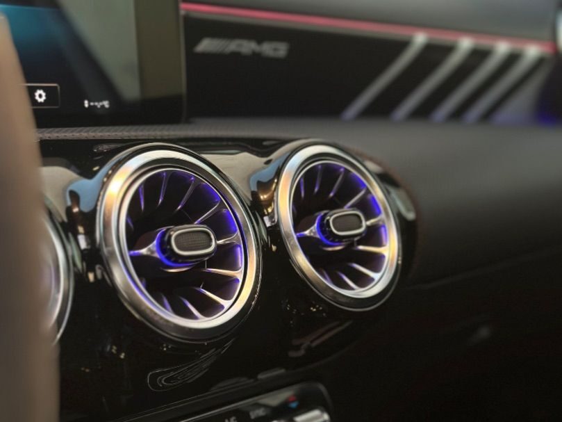 MERCEDES-BENZ CLASE A Sedan MercedesAMG A 35 4MATIC
