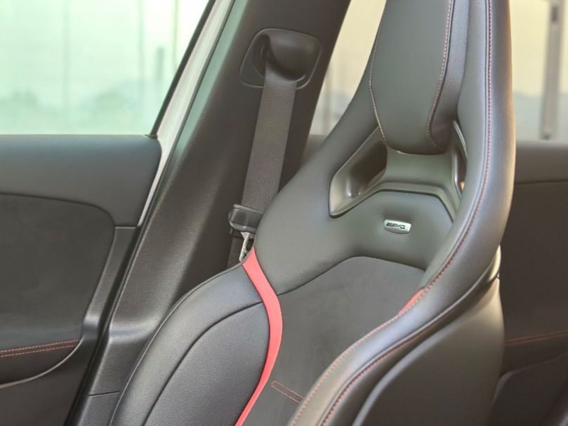 MERCEDES-BENZ CLASE A Sedan MercedesAMG A 35 4MATIC