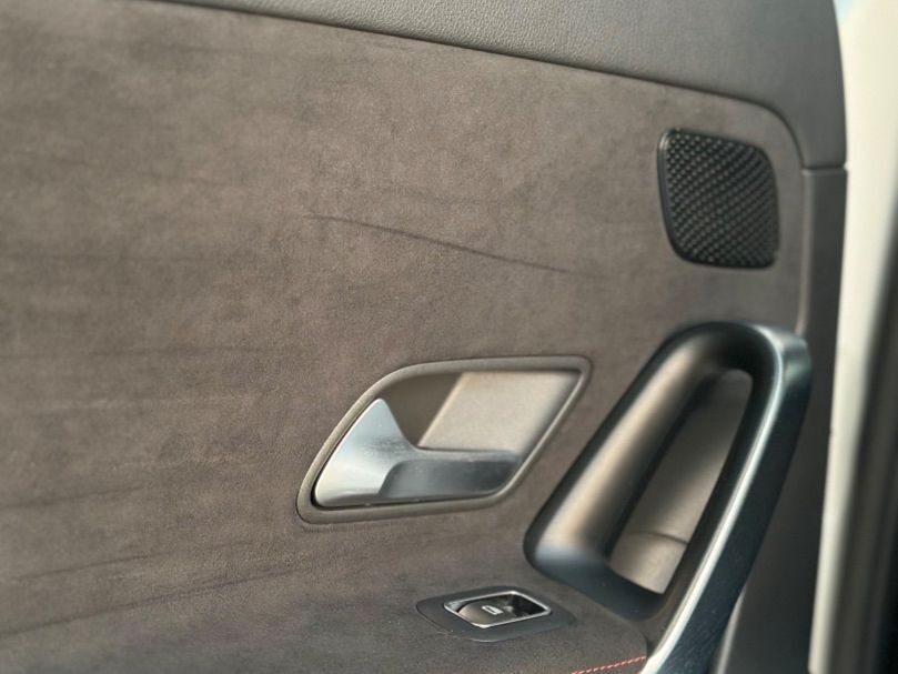 MERCEDES-BENZ CLASE A Sedan MercedesAMG A 35 4MATIC