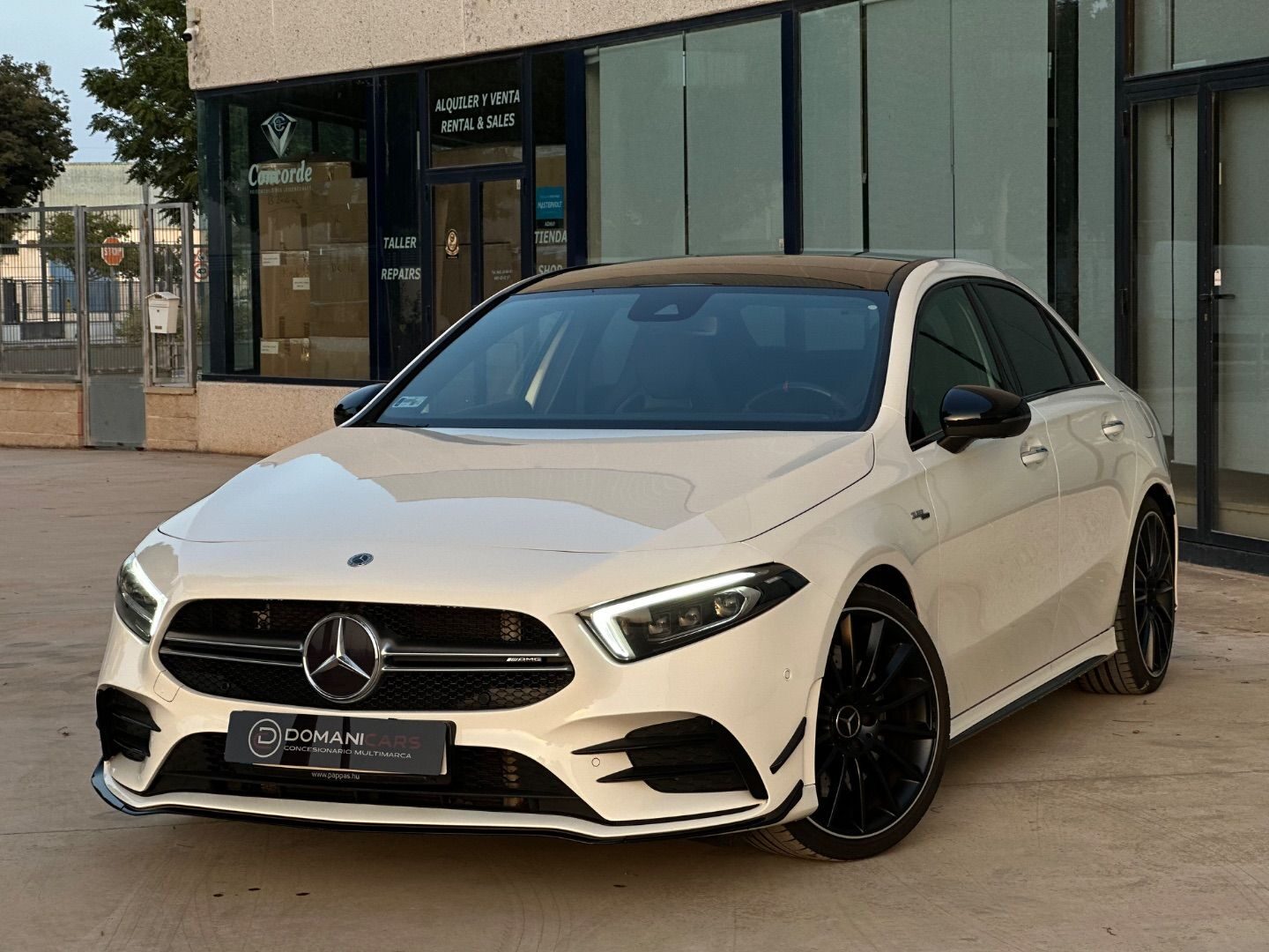MERCEDES-BENZ CLASE A Sedan MercedesAMG A 35 4MATIC