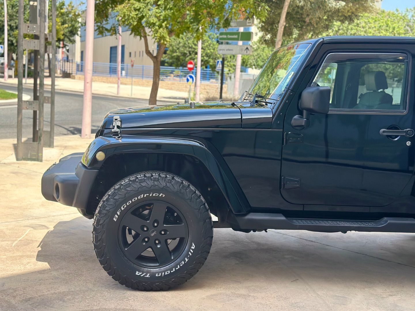 JEEP WRANGLER UNLIMITED 2.8 CRD Sahara Auto