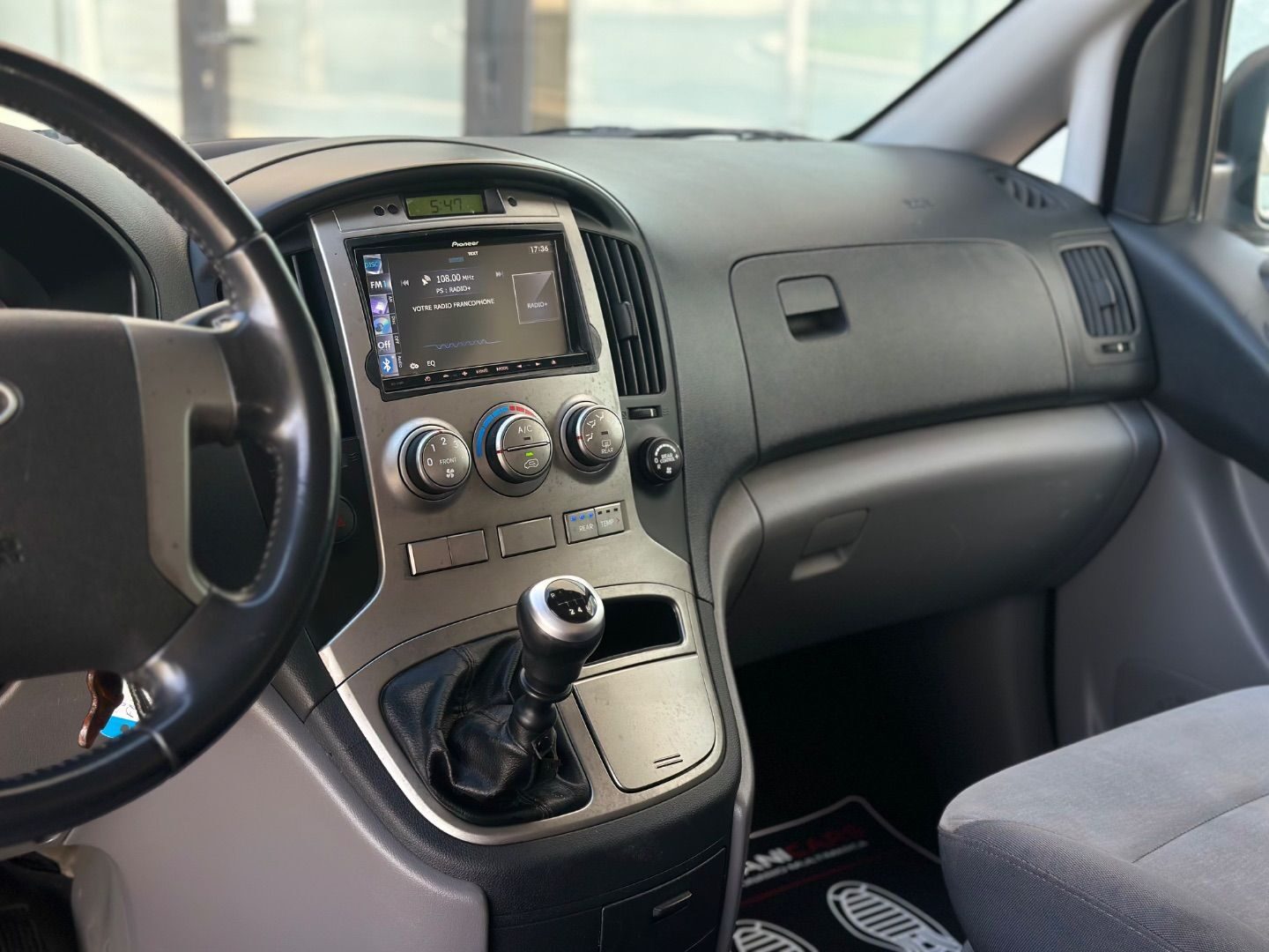 HYUNDAI H-1 Travel 2.5 CRDi 136 CV