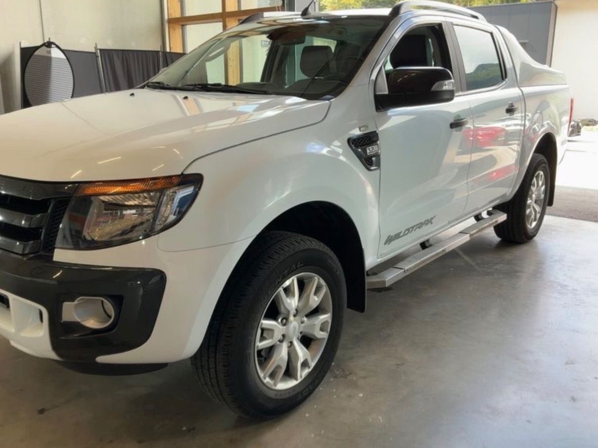FORD RANGER 3.2 TDCi 200cv 4x4 Dob Cabina Wildtrack