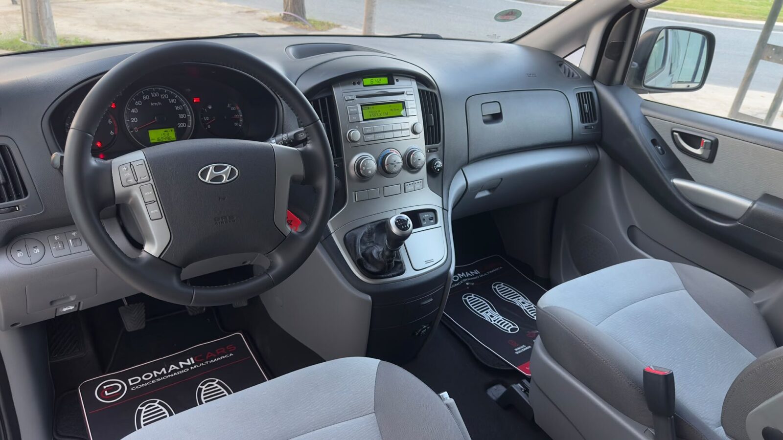 HYUNDAI H-1 Travel 2.5 CRDi 136 CV